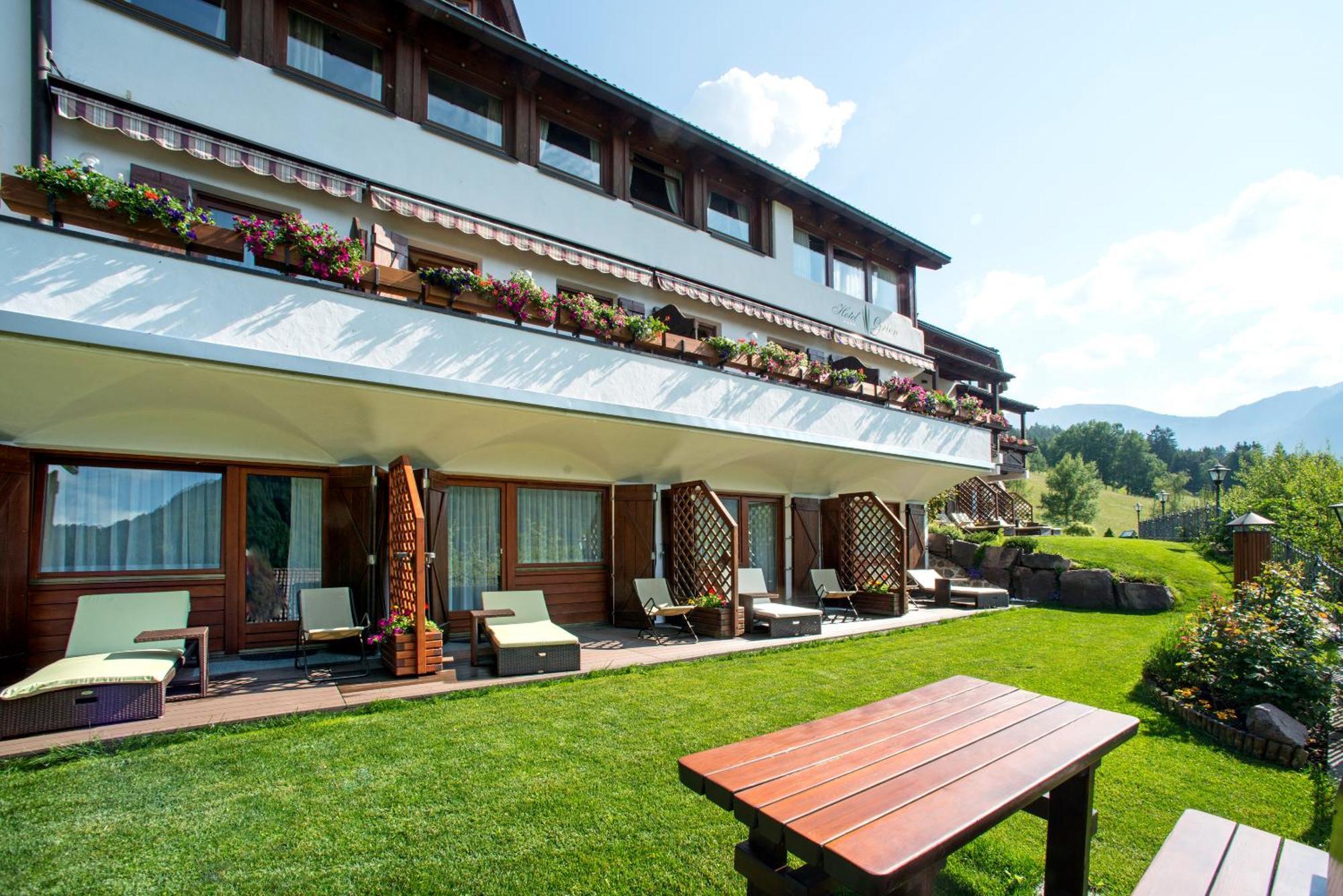 Hotel Grien St. Ulrich in Gröden Exterior foto