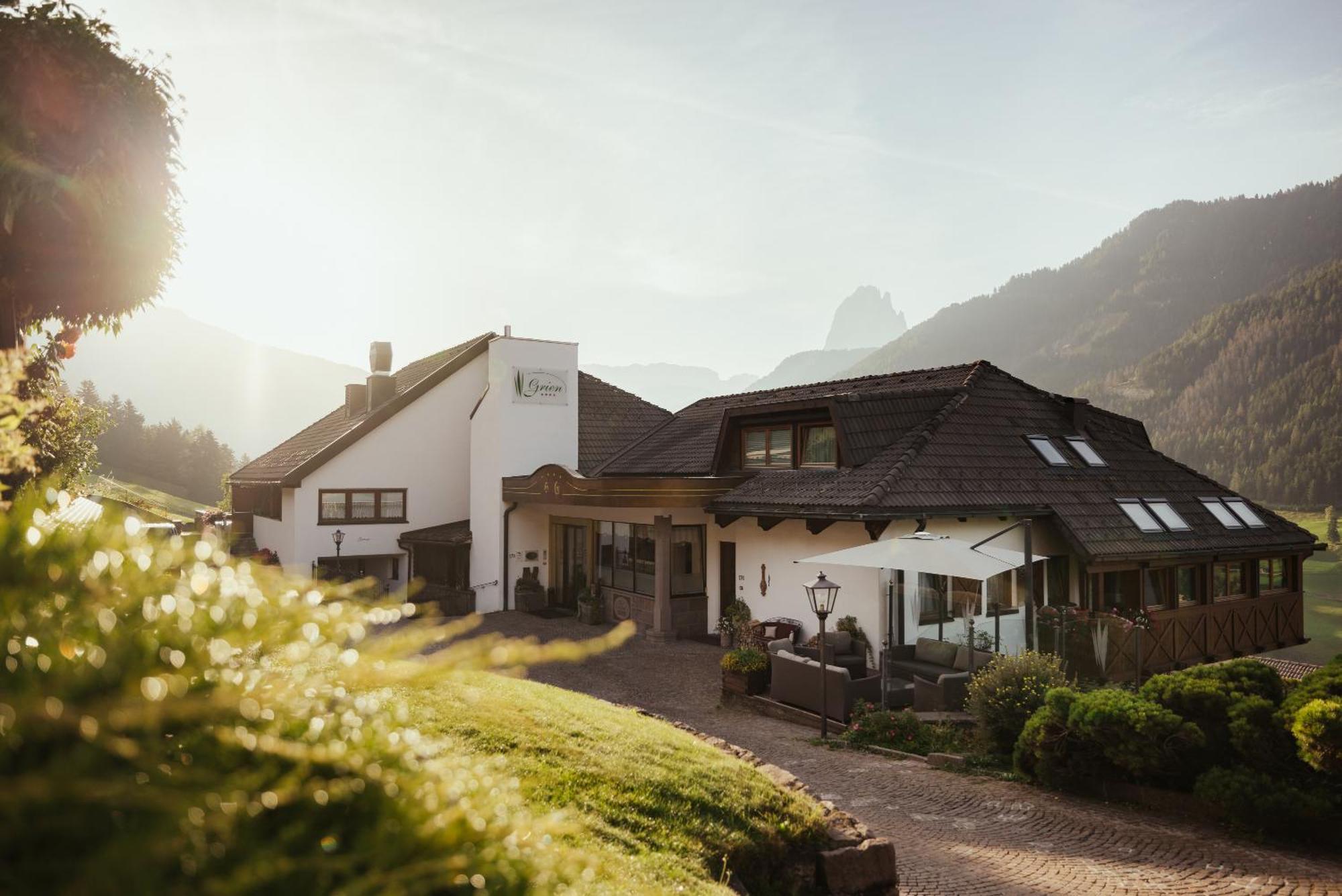 Hotel Grien St. Ulrich in Gröden Exterior foto
